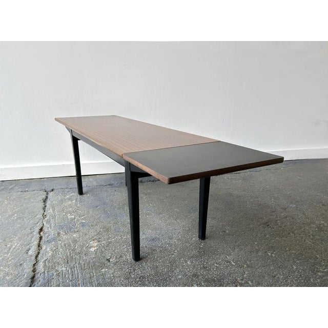 Wood Mid-Century Modern Extendable Coffee Table by Nathan, 1960s For Sale - Image 7 of 9
