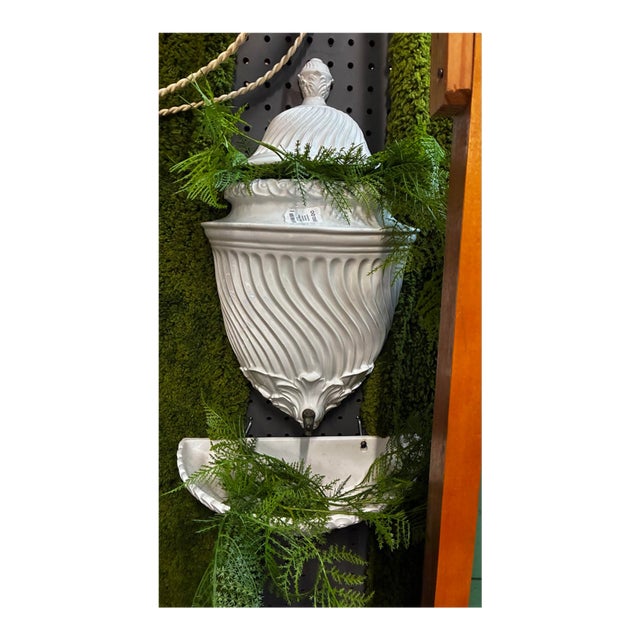 Mid 20th Century White Ceramic Lavabo Fountain For Sale