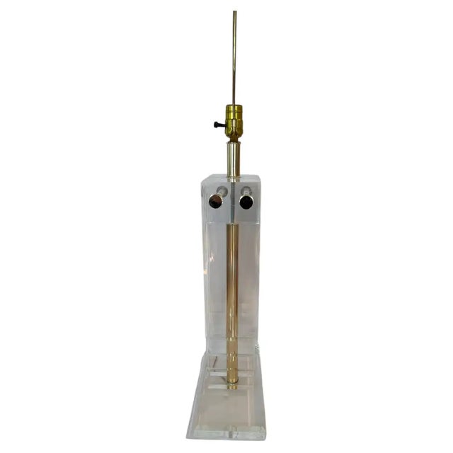 1970s Mid Century Modern Sculptural Lucite Skyscraper Table Lamp, 1970's For Sale - Image 5 of 7