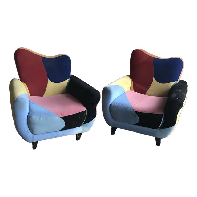 Set of Mid-Century Armchairs in Multicoloured Fabric with Black Painted Legs For Sale