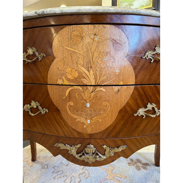 2000s Vintage French Provincial Walnut and Fruitwood Bombe Commode For Sale - Image 11 of 12