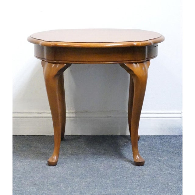 Thomasville Furniture Fisher Park Collection 20" Accent End Table 21631-220 For Sale - Image 9 of 10