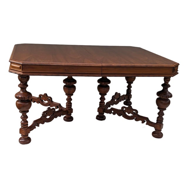 Vintage 1930s Dining Table With Two Leaves For Sale