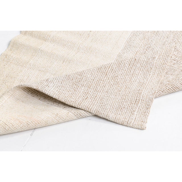1960s Neutral Home Decor Kilim For Sale - Image 4 of 10