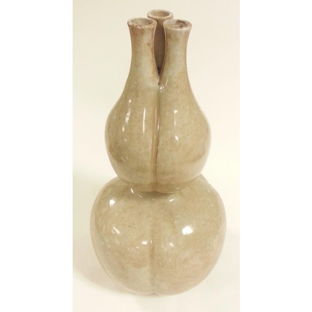 Chinese Mid 20th Century Off-White Glazed Gourd For Sale - Image 3 of 4
