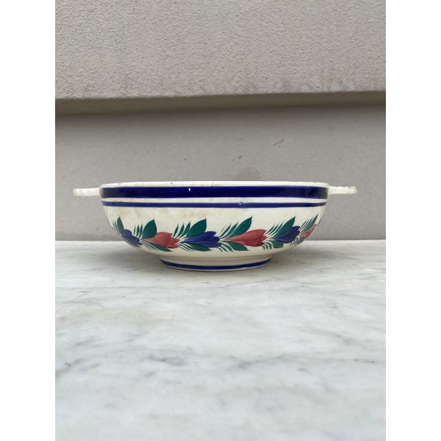 Large French Faience bowl Henriot Quimper, circa 1930. Rotheneuf.