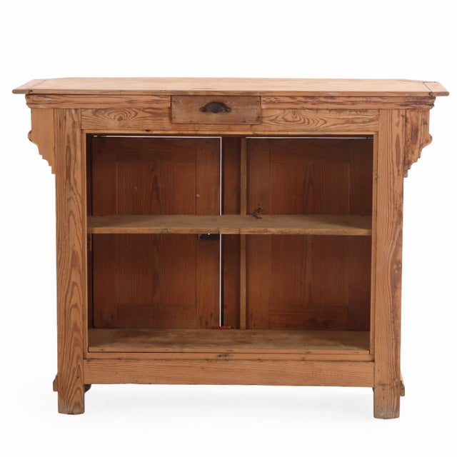 French French Pitch Pine Counter / Bar, C. 1880. For Sale - Image 3 of 7