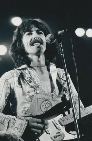 Henry Grossman, George Harrison on Stage, Black and White Photograph, 25,3 X 16,6 Cm 1970