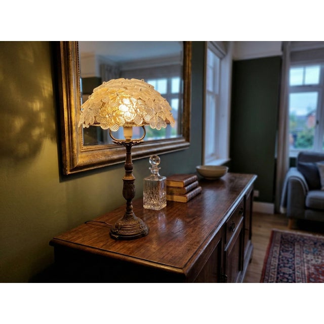 Mid-Century Modern Murano Glass Table Lamp in the style of Barovier and Toso Style, 1960s For Sale - Image 3 of 12