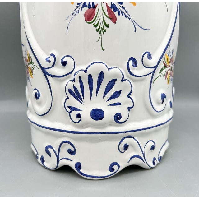 Vintage Portuguese Hand-Painted Floral Ceramic Umbrella Stand – Mediterranean / Traditional For Sale In Houston - Image 6 of 13