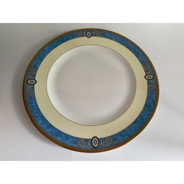 Postmodern Madeleine Dinner Plate from Wedgwood, England, 1990s For Sale - Image 3 of 4