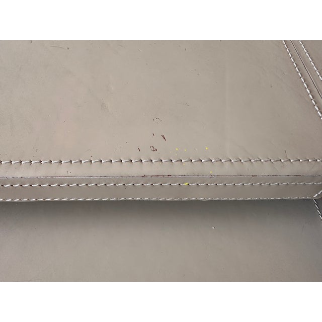 Ernest Desk in Taupe Leather by Romeo Sozzi for Promemoria, 2000s For Sale - Image 6 of 14