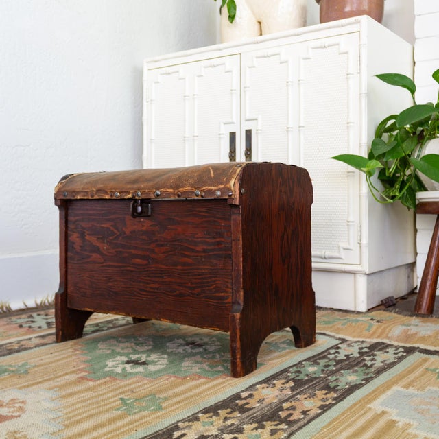 American 19th Century Wood and Waxed Canvas Shoe Shine Stool With Storage For Sale - Image 3 of 16