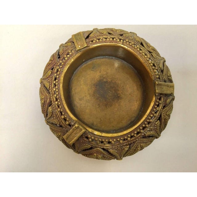 Mid 20th Century Pair of Anglo-Indian Cast Brass Ashtrays Dhokra Tribal Bracelet Form Catchall For Sale - Image 5 of 10