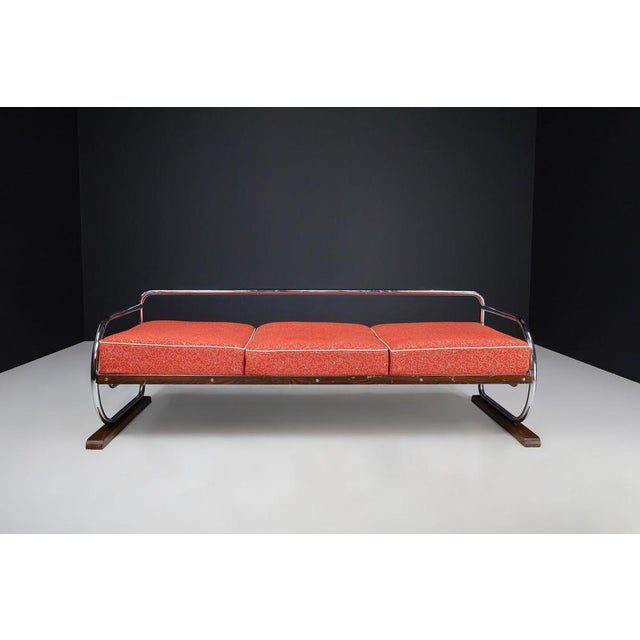 Bauhaus Chrome Sofa with Original Upholstery by Hynek Gottwald, Prague 1930s This is a Bauhaus chrome sofa designed by...