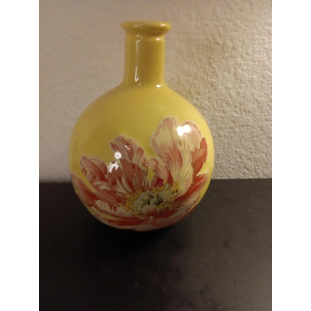 1980s April Cornell for Silvestri Yellow Vase For Sale - Image 4 of 6
