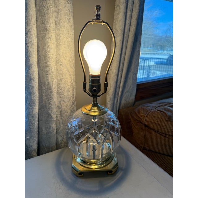 1950s Waterford Limits Fine Cut Crystal Lamp Table Lamp With Brass Footed Base For Sale - Image 4 of 4