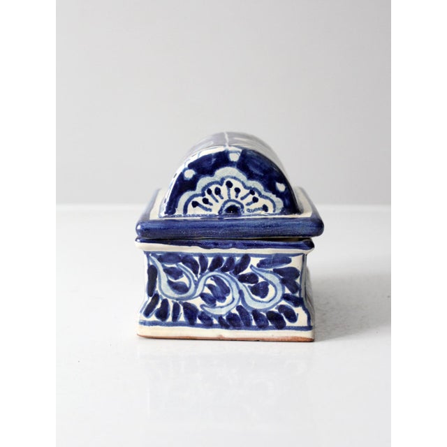 Mid 20th Century Vintage Mexican Talavera Style Ceramic Box For Sale - Image 5 of 9