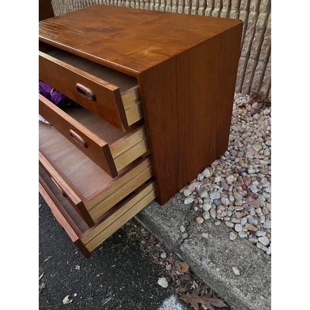 Wood Mid 20th Century Mid Century Teak 4 Drawers Wall Unit. For Sale - Image 7 of 11
