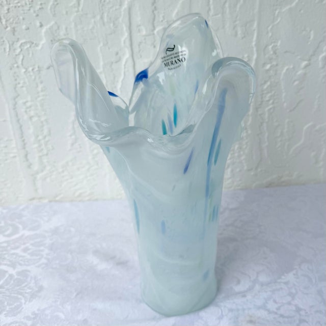 Murano Italian Hand-Blown Art Glass Vase Made in the Murano Tradition For Sale - Image 4 of 7