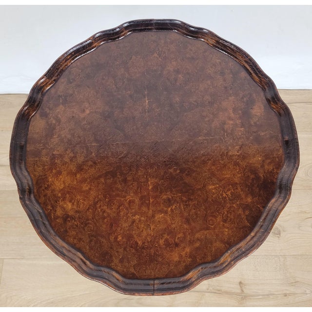 Victorian Wine Tripod Table in Walnut with Scalloped Edge, 1890 For Sale - Image 3 of 17