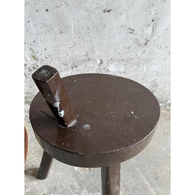 Height: 105 /50 cm Width: 32 / 31 cm Depth: 27 / 30 cm Elevate your interior with this set of two wooden brutalist stools,...