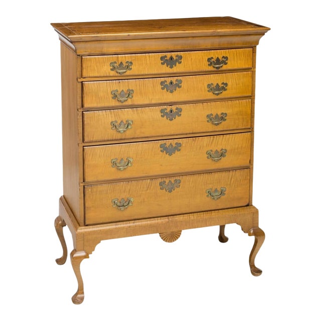 19th Century American Chippendale Style Curly Tiger Maple Highboy Chest of Drawers For Sale