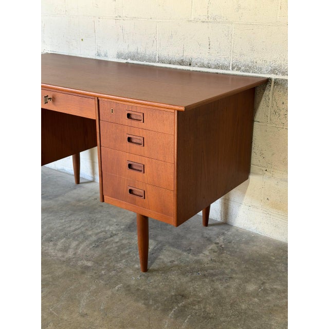 Teak Executive Desk With Inset Handles Danish Mid-Century Modern 1960s For Sale In Los Angeles - Image 6 of 11
