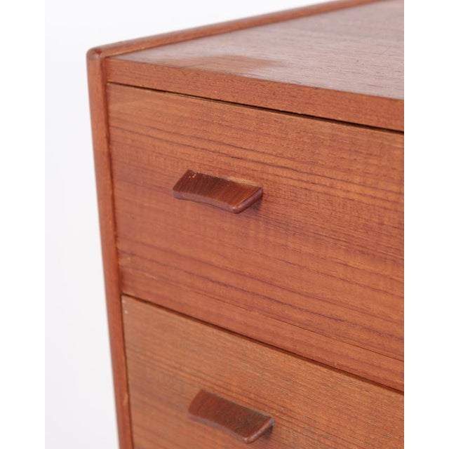 1960s Teak and Oak Chest of Drawers by Poul M. Volther for Munch Møbler, 1960 For Sale - Image 5 of 12
