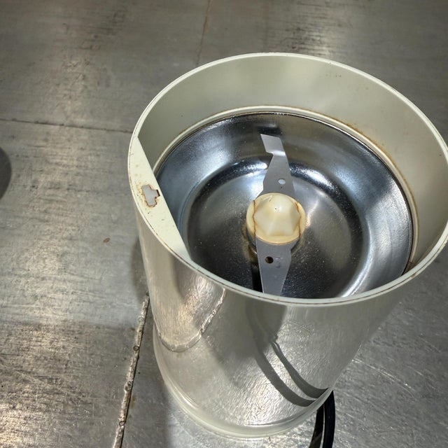 White White Braun Ksm2 Coffee Grinder Reinhold Weiss Post-Modern Design For Sale - Image 8 of 8