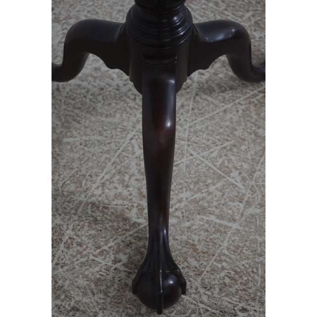 Stickley Williamsburg Cw-70 Mahogany Rococo Tilt Top Table For Sale - Image 13 of 18