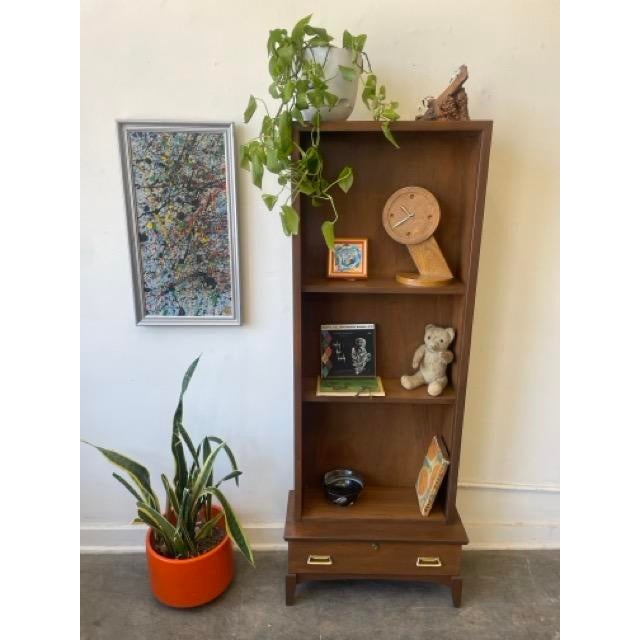 1960s Vintage Gun Case/Display Shelf With Key For Sale - Image 5 of 7