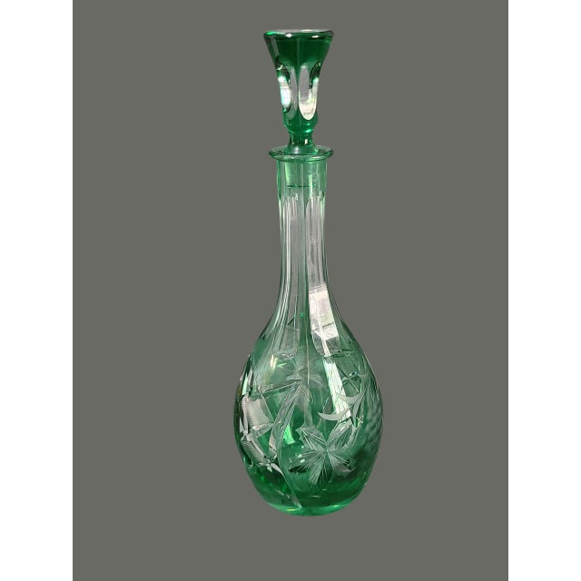 Hollywood Regency Vintage Bohemian Elegant Cut to Clear Emerald Green Liquor Decanter For Sale - Image 3 of 13