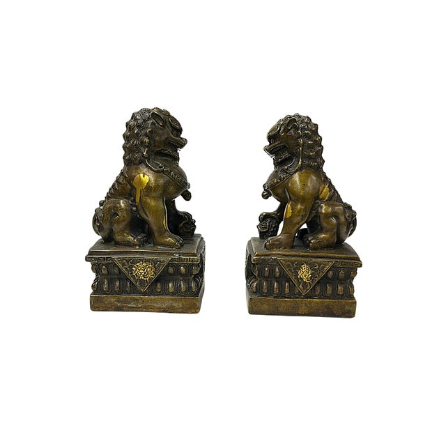 Rustic Pair Vintage Copper Color Metal Rustic Fengshui Foo Dog Lions Figures For Sale - Image 3 of 9