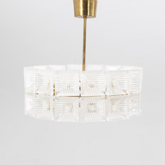 1960s Vintage Crystal Glass and Brass Pendant Light by Carl Fagerlund for Orrefors, 1960 For Sale - Image 5 of 5