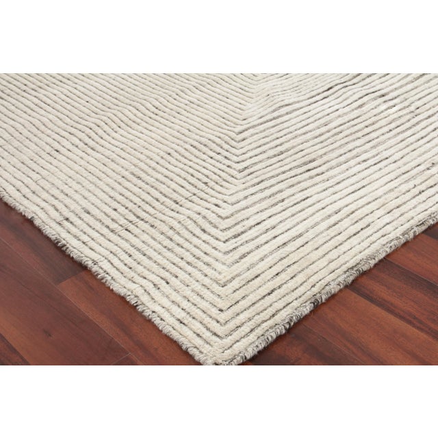 Transitional Exquisite Rugs Crescent Hand-Knotted New Zealand Wool Ivory Rug-10'X14' For Sale - Image 3 of 8