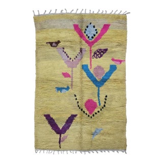 Yellow Floral Handwoven Berber Wool Rug - 10 X 6.7 Ft For Sale