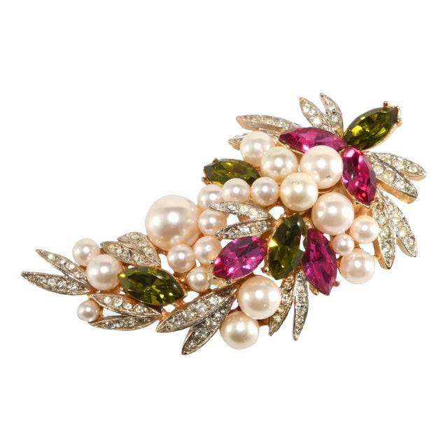 Vintage R Mandle Spray Brooch Fuchsia Pink Green Rhinestones Faux Pearls For Sale