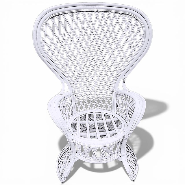 1970s Pencil Reed Rattan White Fan Back Peacock Lounge Chair For Sale - Image 15 of 16