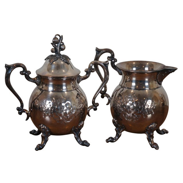 Traditional Vintage Sheridan Silver Plate Hand Chased Floral Tea Coffee Pitcher Set- 4 Pieces For Sale - Image 3 of 13