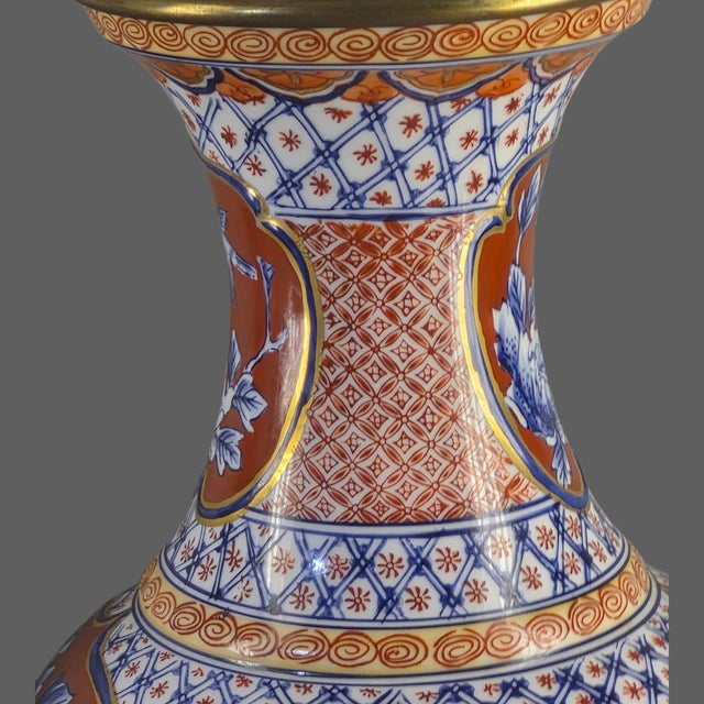 Vintage Table Lamps Floral Asian Japanese Imari Brass Base - a Pair For Sale - Image 9 of 17