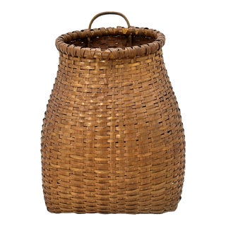 Nicely Hand Woven Antique American Early Adirondak Style Maine Backpack Basket Circa Early 1900s For Sale
