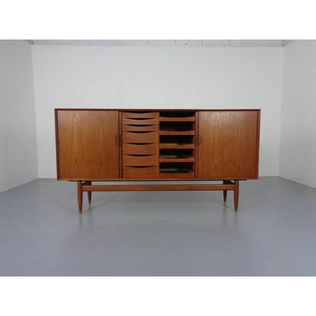 Henry Rosengren Hansen Large Teak Sideboard by Henry Rosengren Hansen for Brande Møbelindustri, Denmark, 1950s For Sale - Image 4 of 18