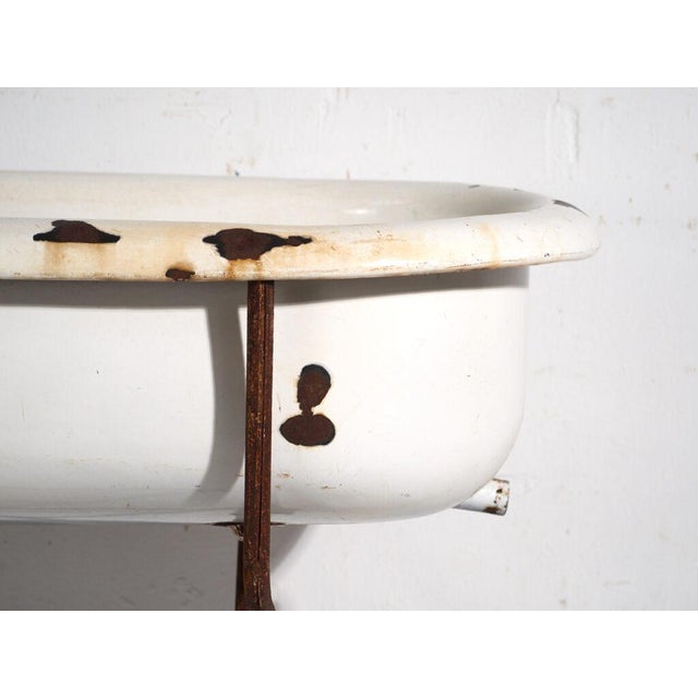 Bathtub in Enamelled Iron, Central Europe, 1950 For Sale - Image 6 of 12