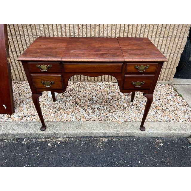 Queen Anne Style Solid Cherry Flip Top Dressing Table Vanity W/Mirror Solid wood frame, well made, dovetail joint...