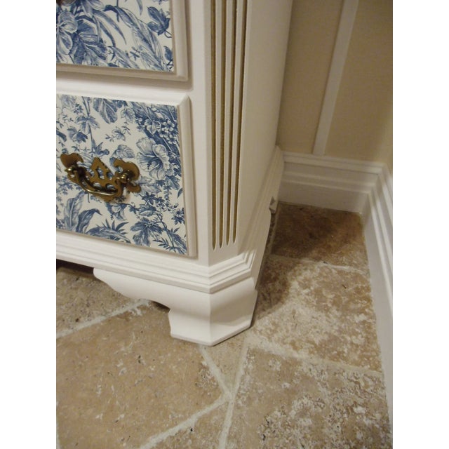 High Quality American Made Chest with Seven Dovetailed Drawers and Brass Hardware - Tall & Narrow A refurbished chest of...