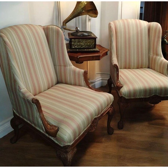 Traditional Pair of Vintage Louis XV-Style Bergère Wingback Chairs by Craftmaster. For Sale - Image 3 of 10