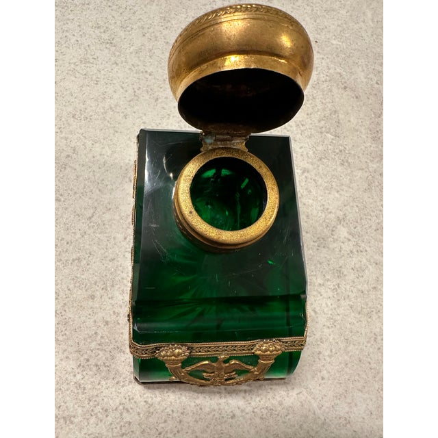 French Antique French Empire Style Emerald Green Glass & Gilt Inkwell For Sale - Image 3 of 10