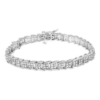 .925 Sterling Silver 2.0 Cttw Diamond Fan-Shaped Fancy Chevron Link Tennis Bracelet (I-J Color, I3 Clarity) - 7" For Sale