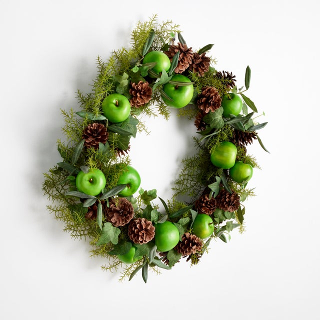 With a refreshing pop of apple green, this spring wreath features faux green apples, olive leaves, ivy olive foliage and...